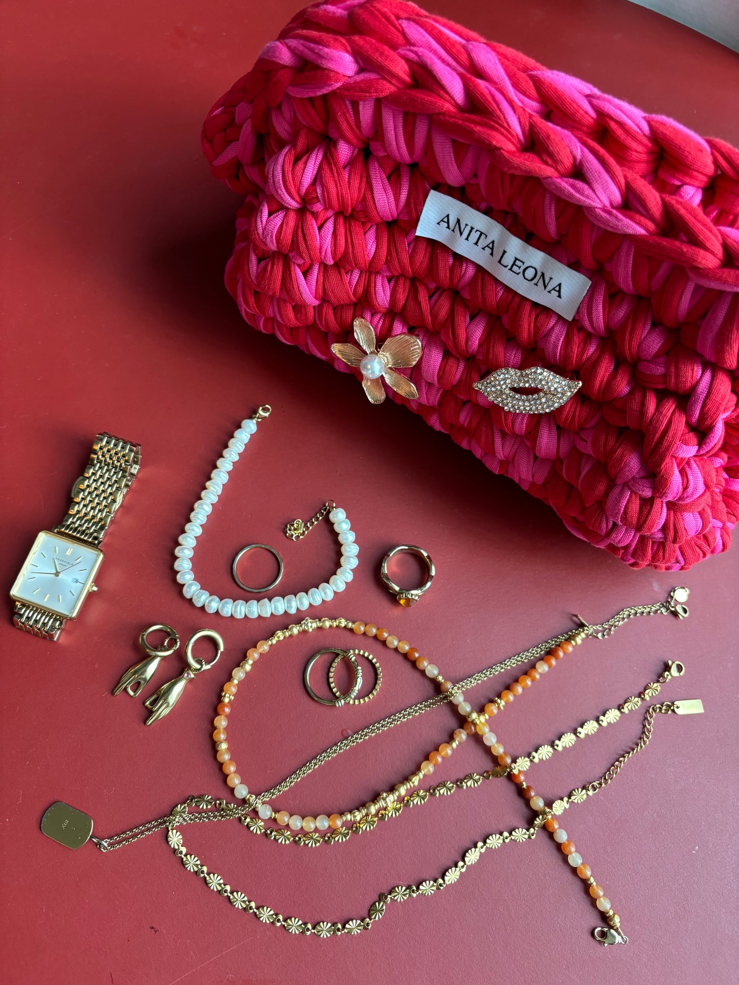 THE ANITA CLUTCH | red & pink
