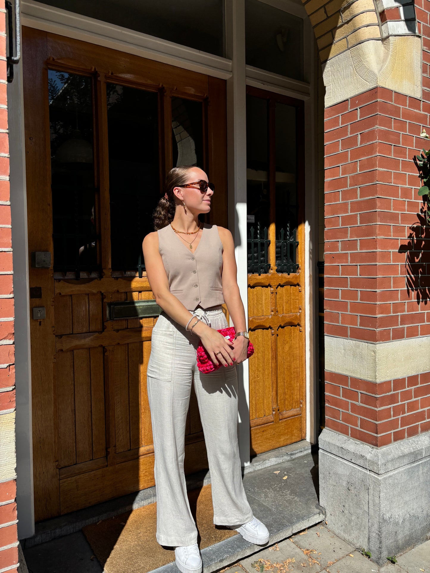 THE ANITA CLUTCH | red & pink