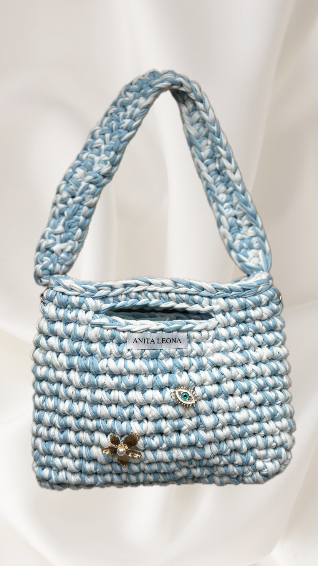 THE LUNA BAG | babyblue & white