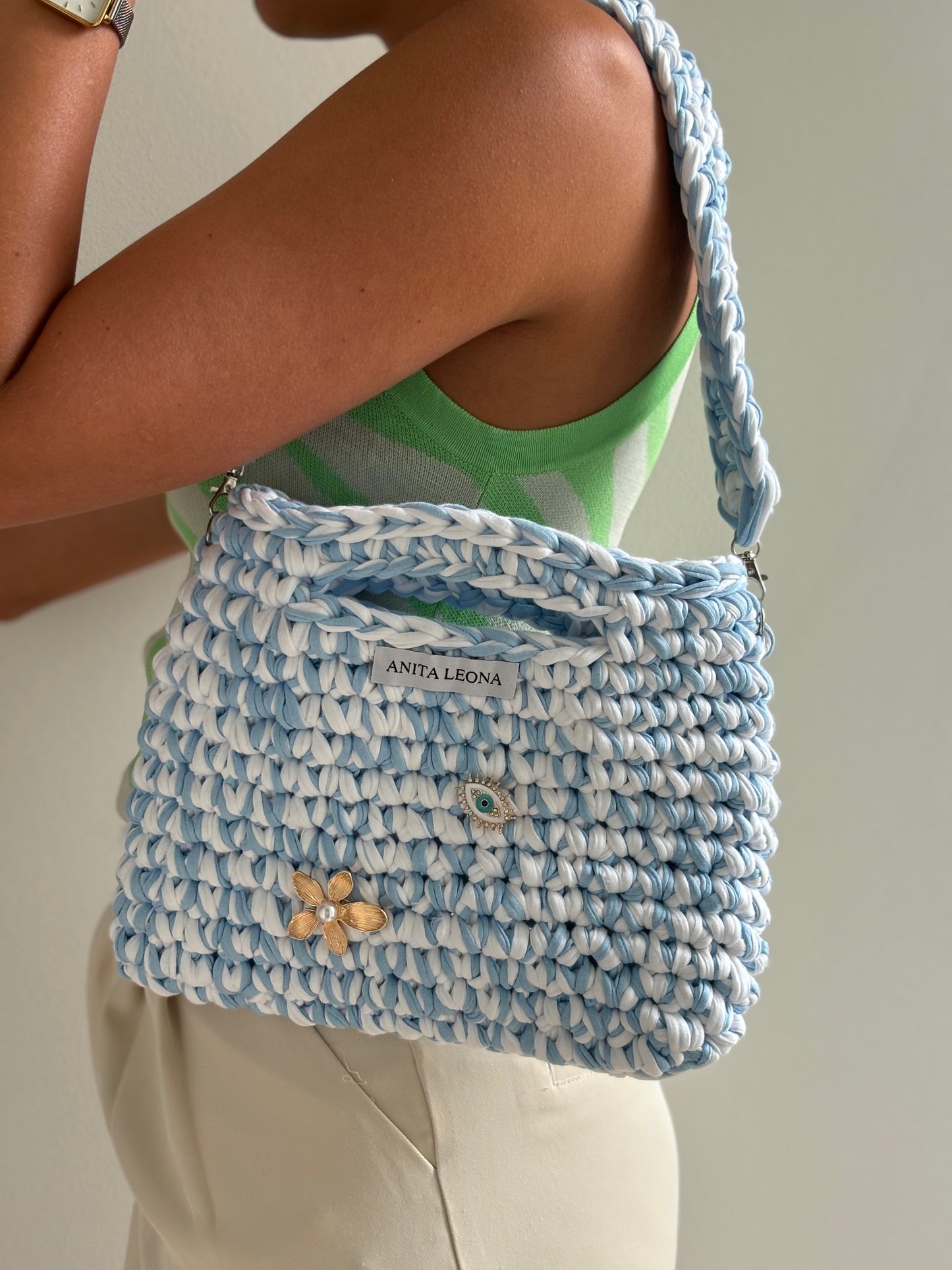 THE LUNA BAG | babyblue & white